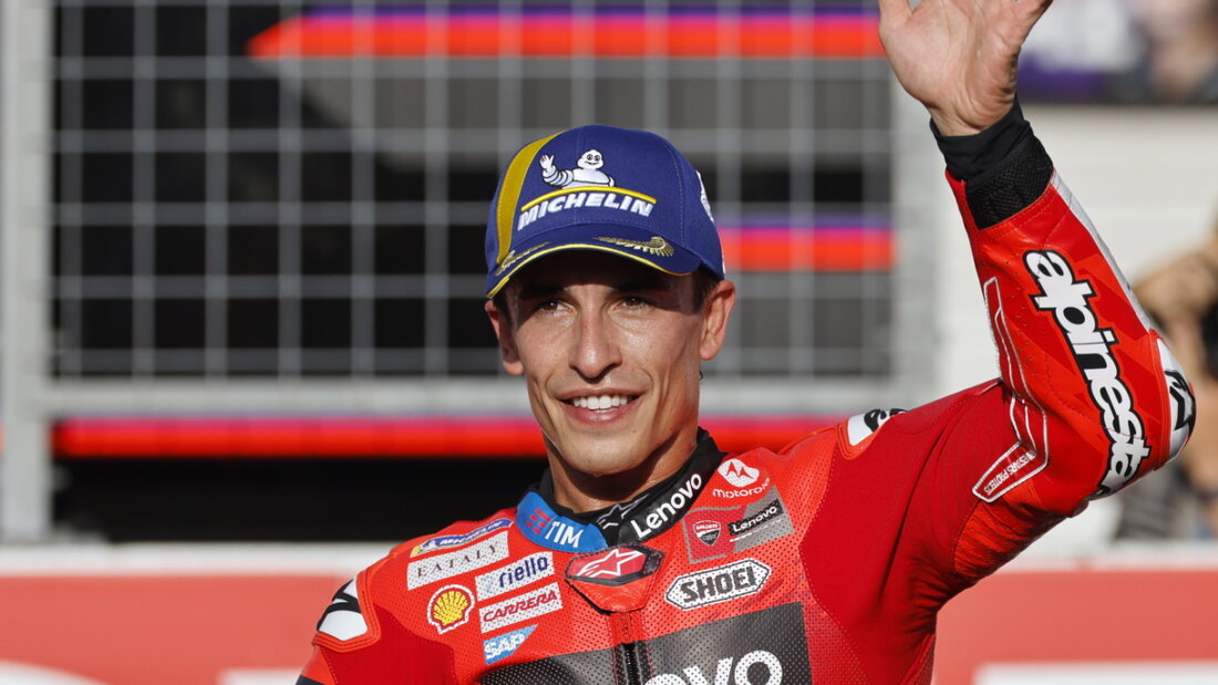 Der Champion Marc Marquez winkt ins Publikum 20250928075708053.jpg