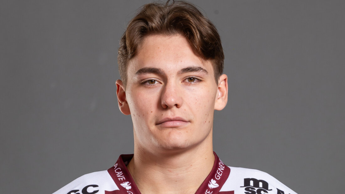 Eric Schneller spielt die nächsten zwei Saisons für den EV Zug 20251104112725993.jpg