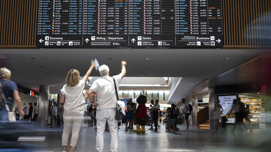 Mehr als 3000 Passagiere sind von den gestrichenen Flügen betroffen. (Archivbild) 20260828133404867.jpg