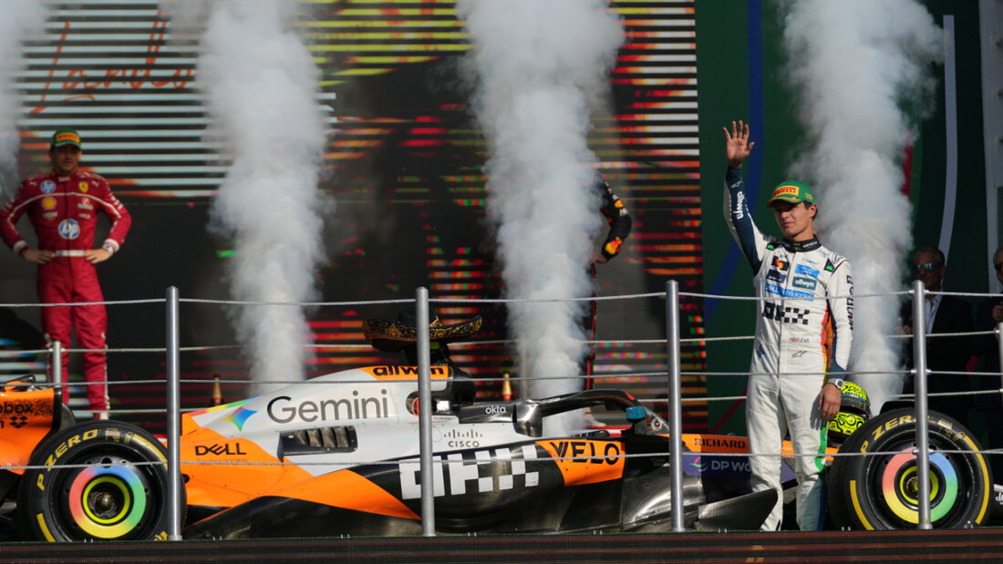 Der neue WM-Leader Lando Norris lässt sich nach seinem Sieg in Mexiko feiern 20251026230634790.jpg