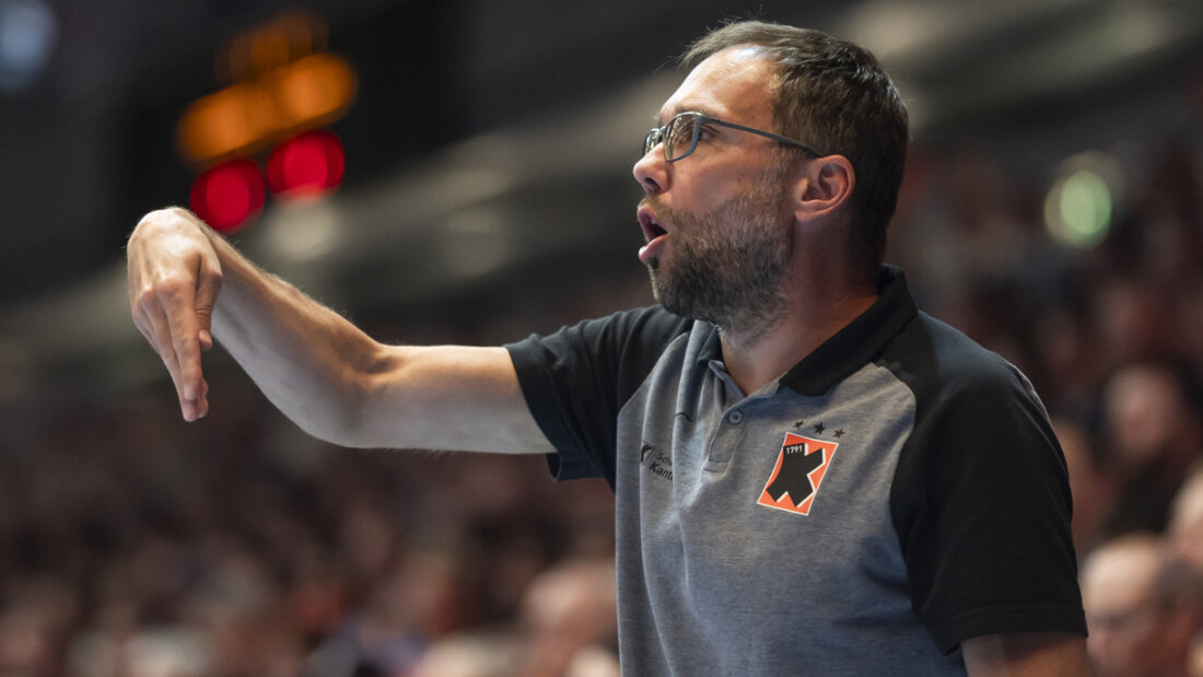 Kadettens Trainer Hrvoje Horvat konnte mit seinem Team zufrieden sein 20251202224958023.jpg